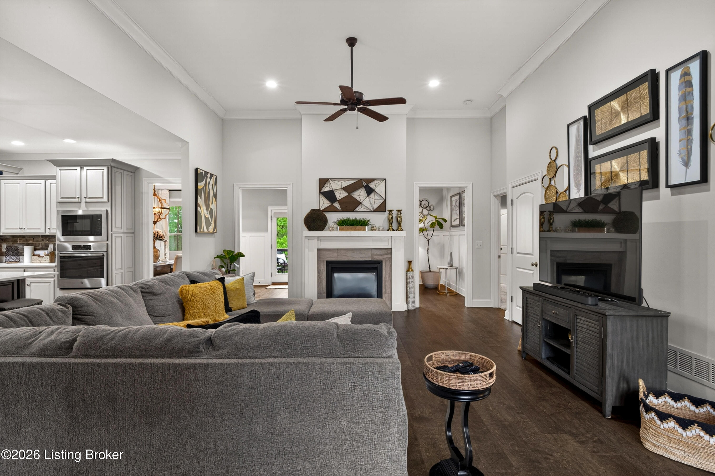 216 Locust Park Pl