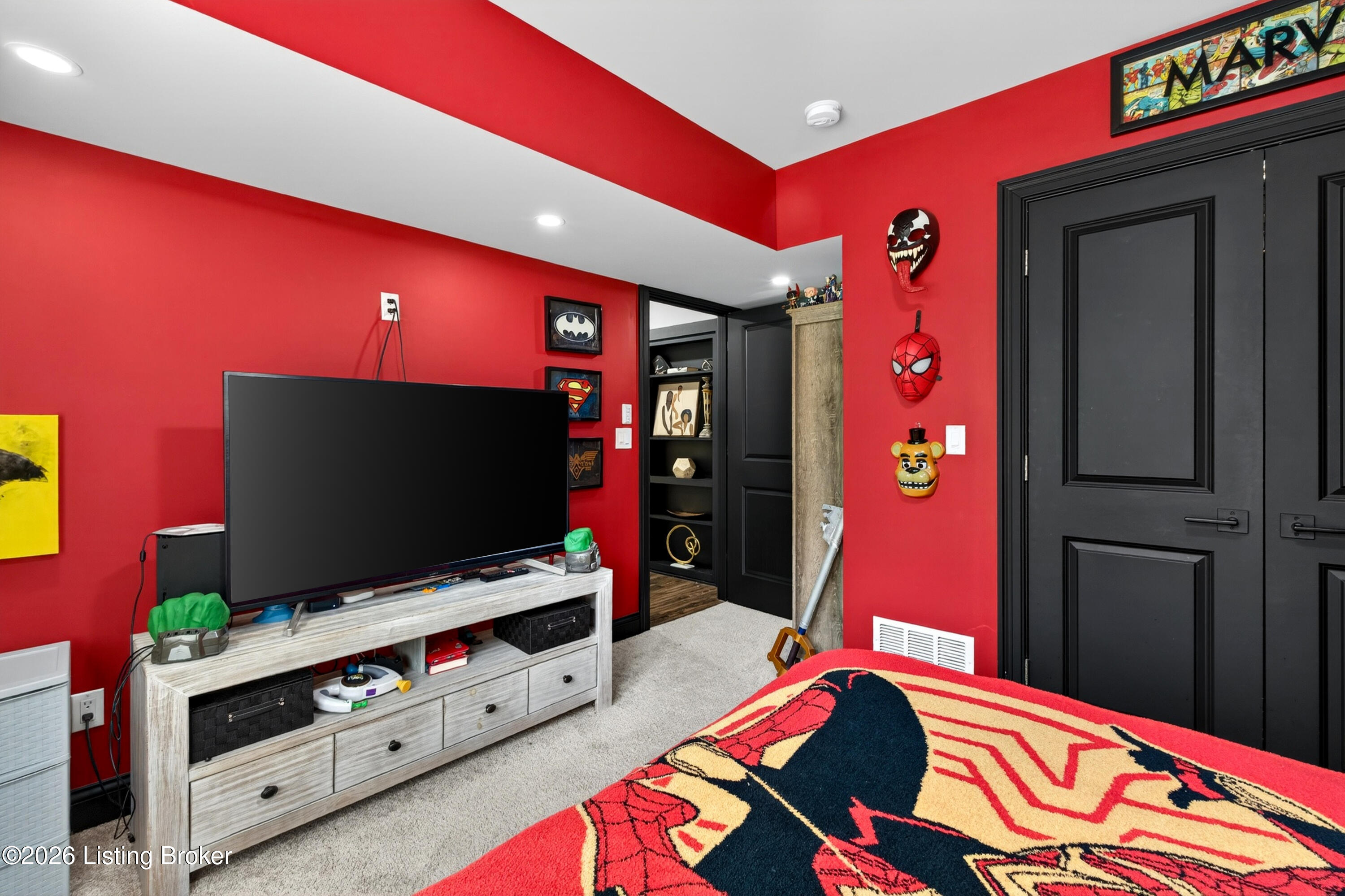 216 Locust Park Pl