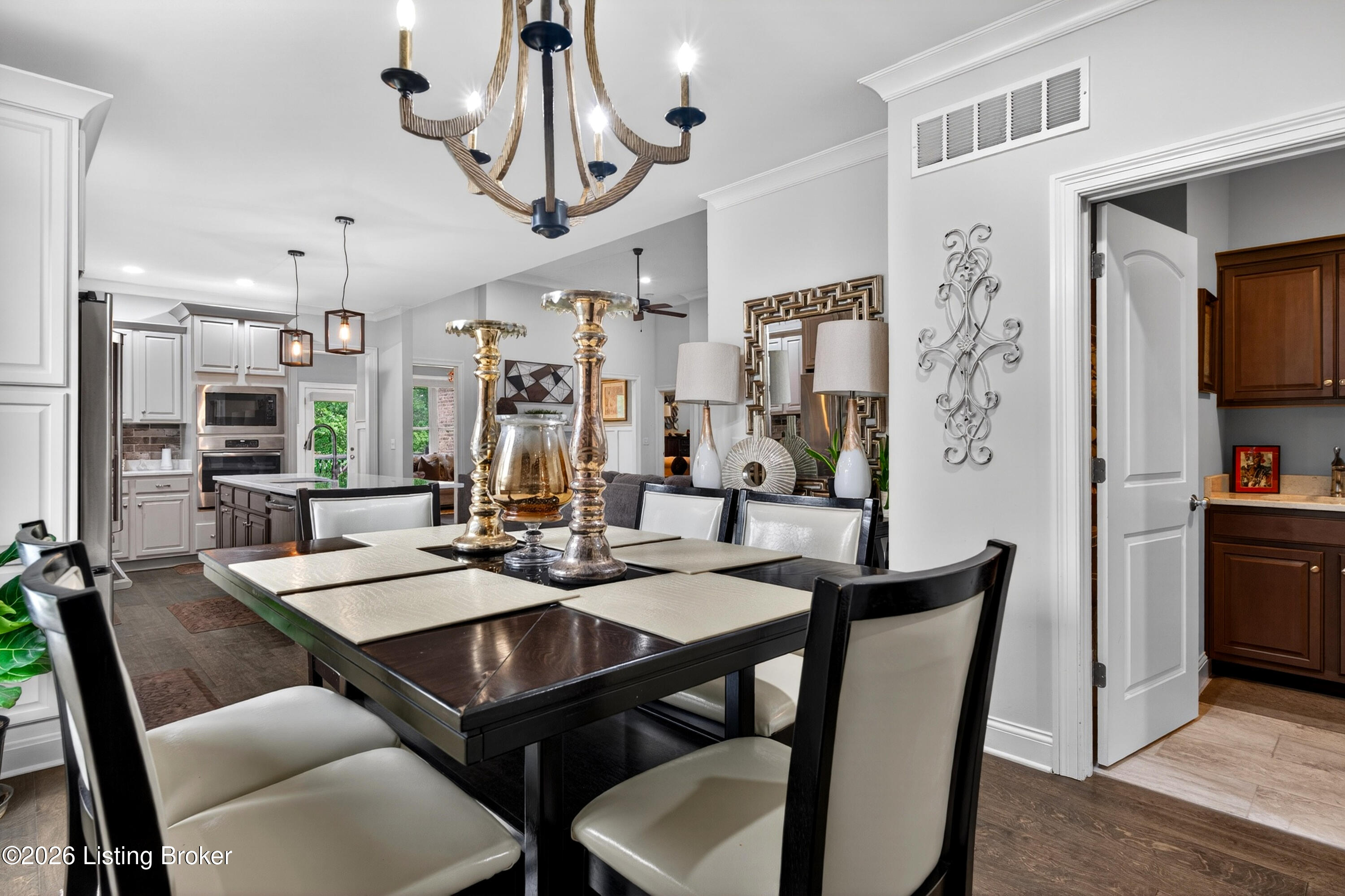 216 Locust Park Pl