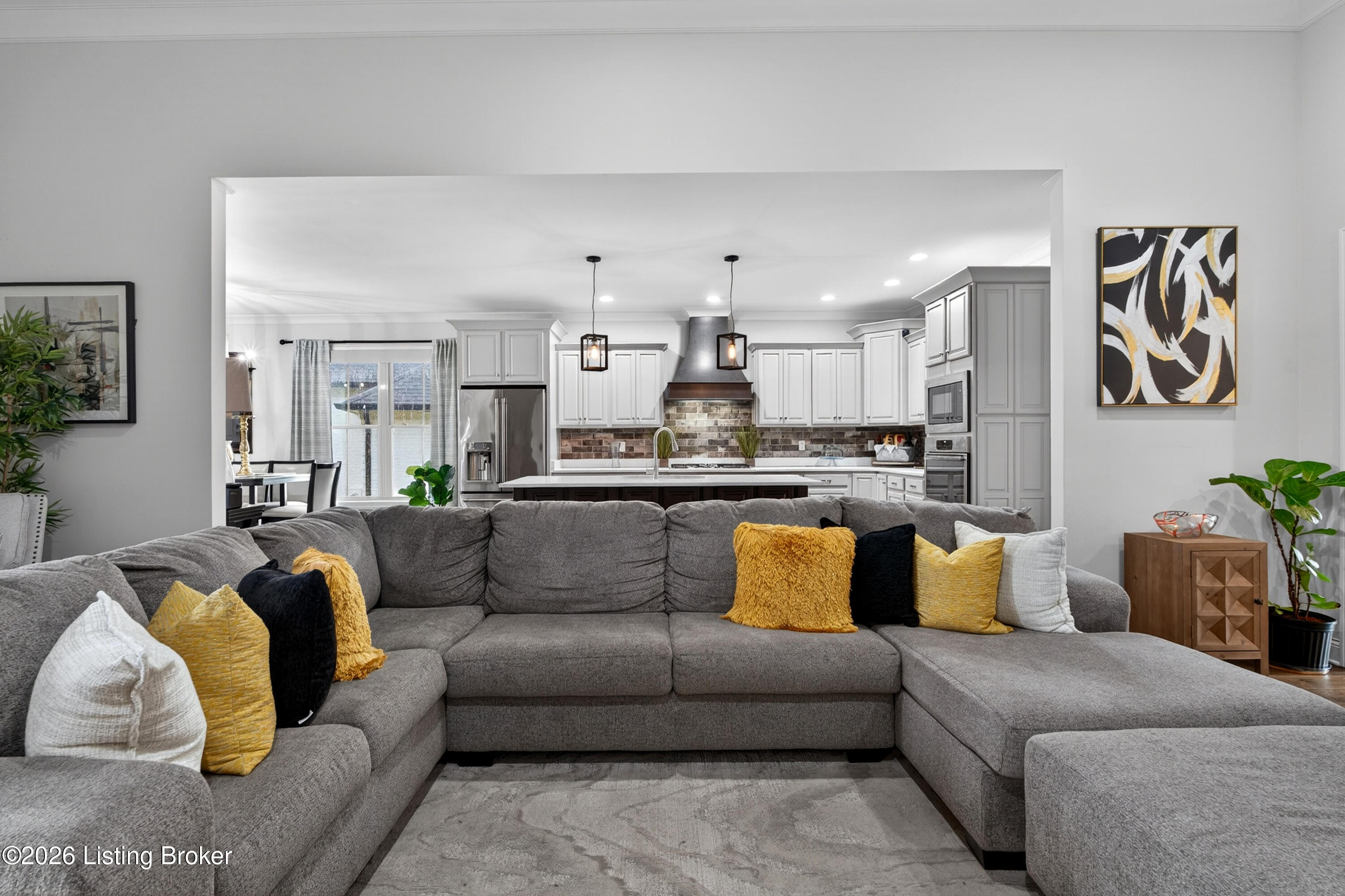 216 Locust Park Pl