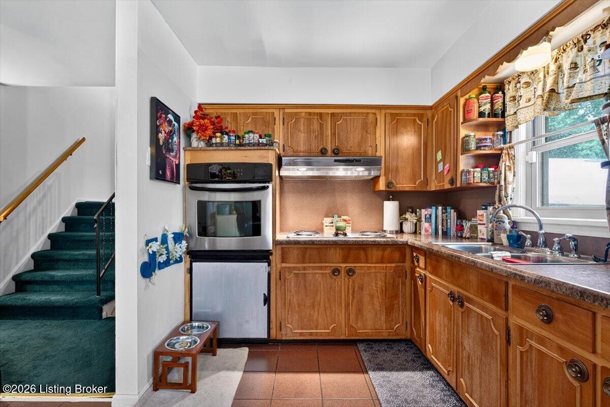 3911 Serene Way