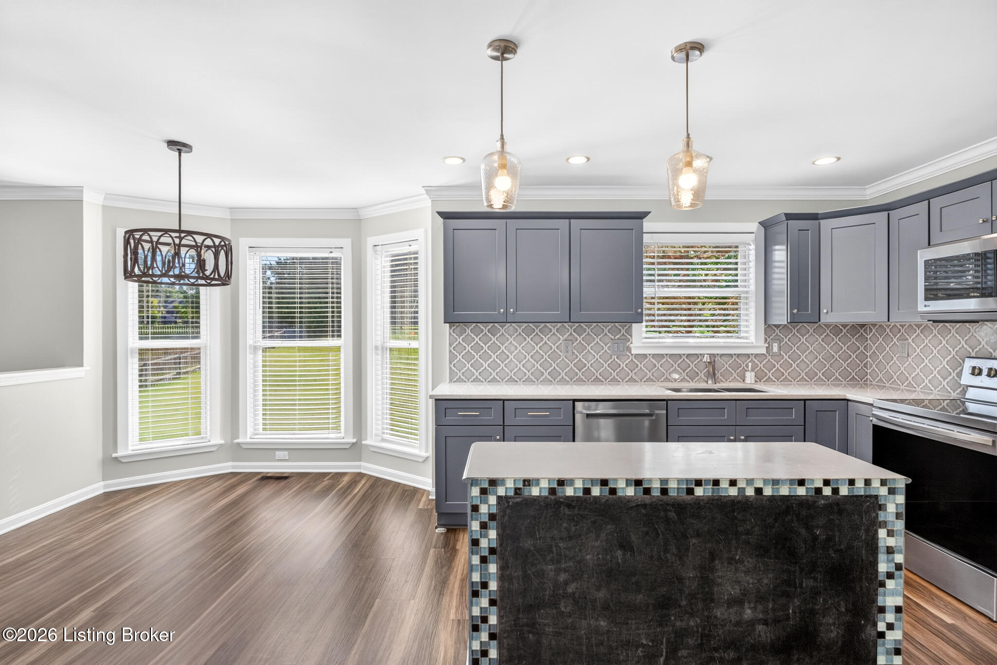 5111 Oaklawn Park Dr