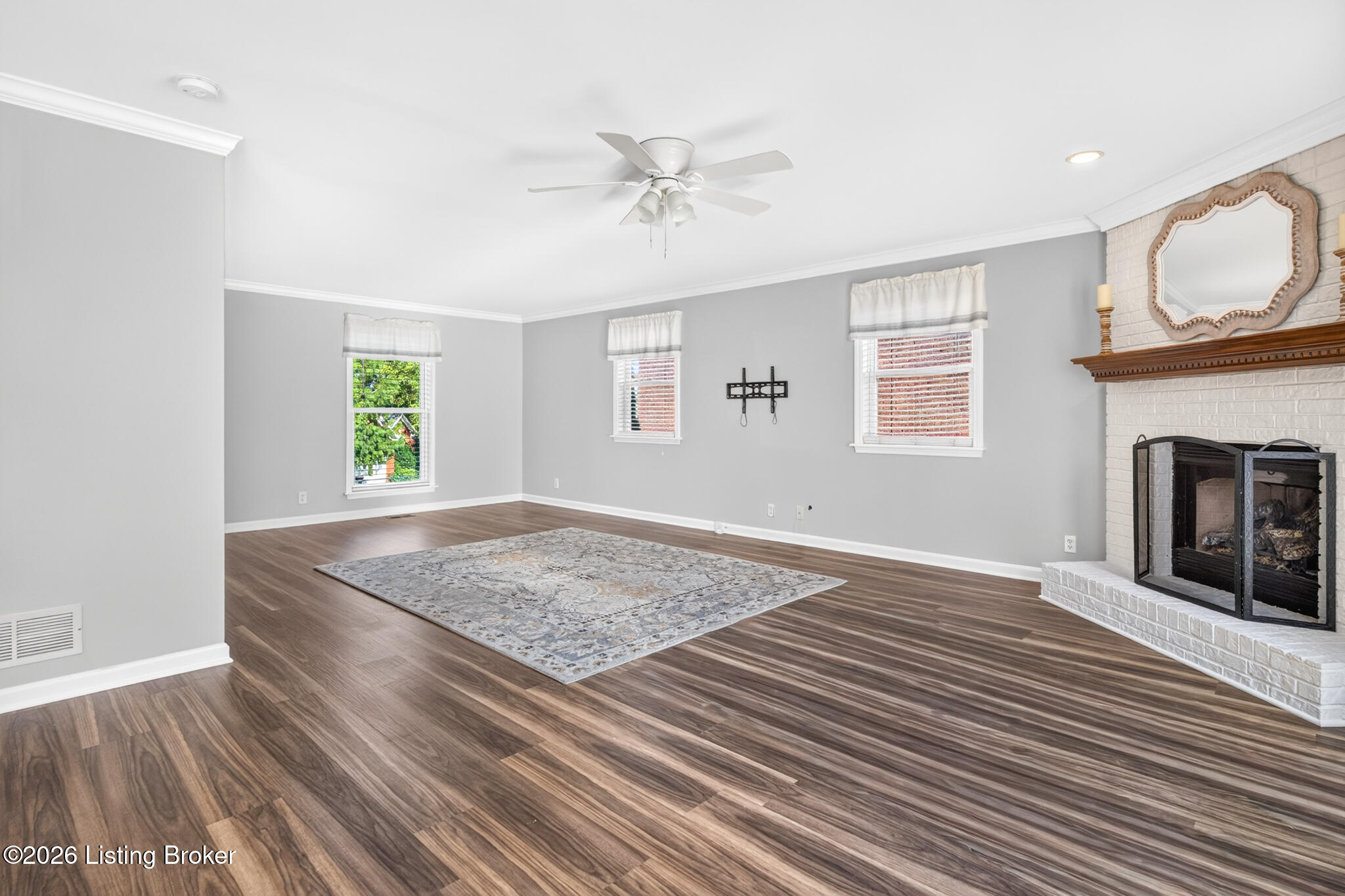 5111 Oaklawn Park Dr