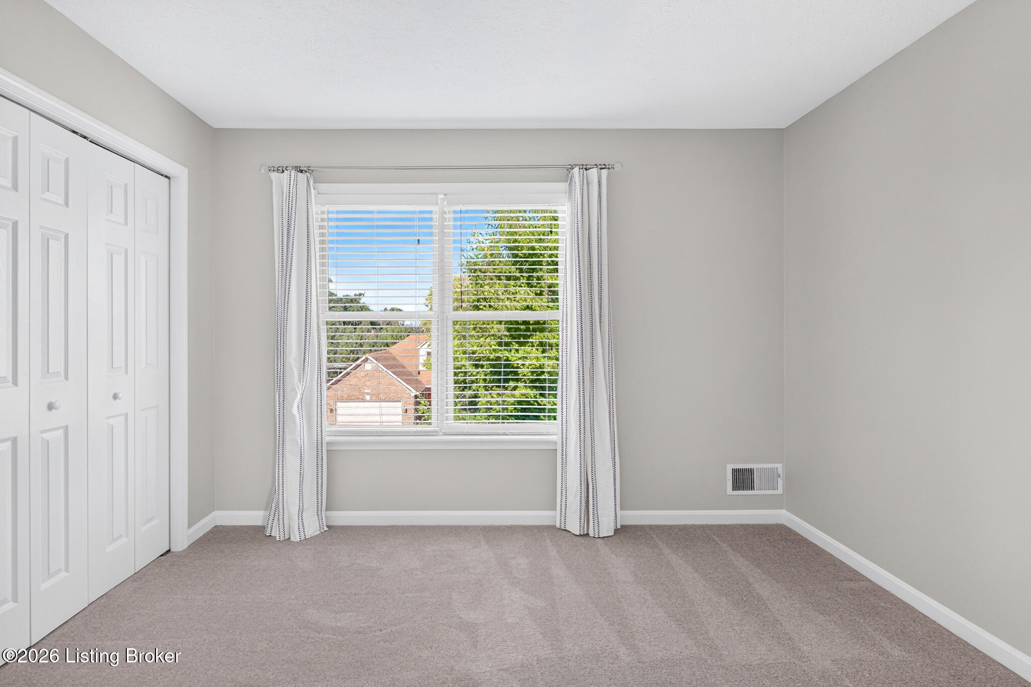 5111 Oaklawn Park Dr