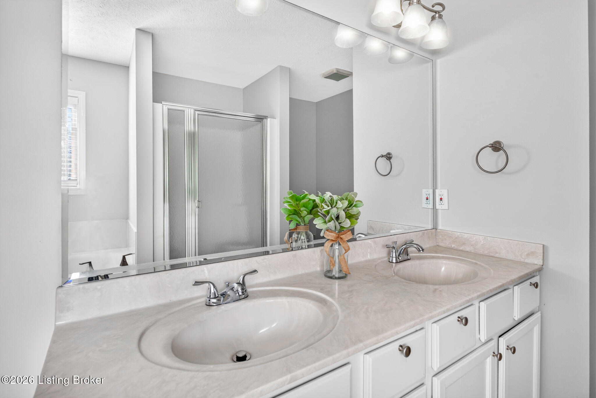 5111 Oaklawn Park Dr