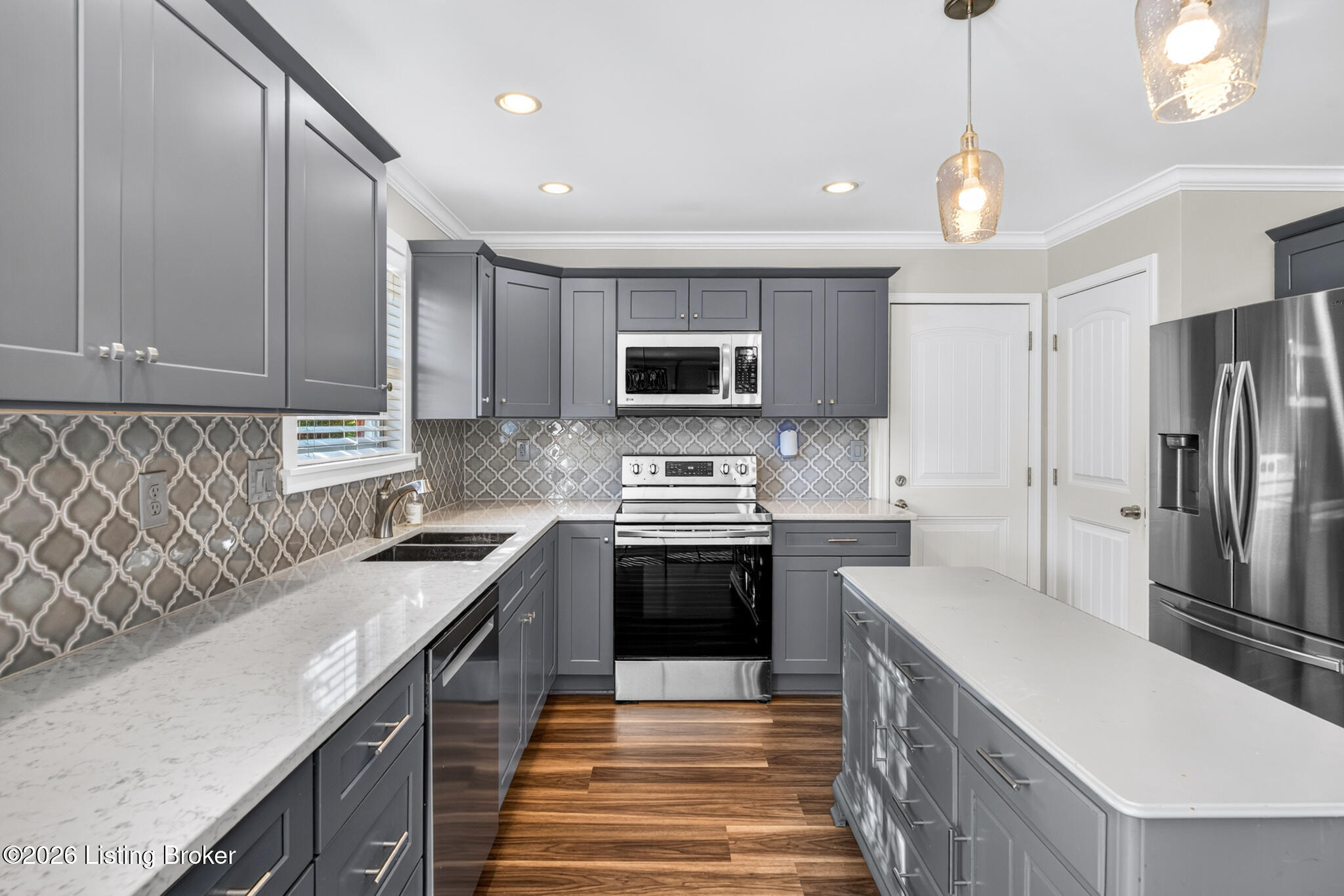 5111 Oaklawn Park Dr