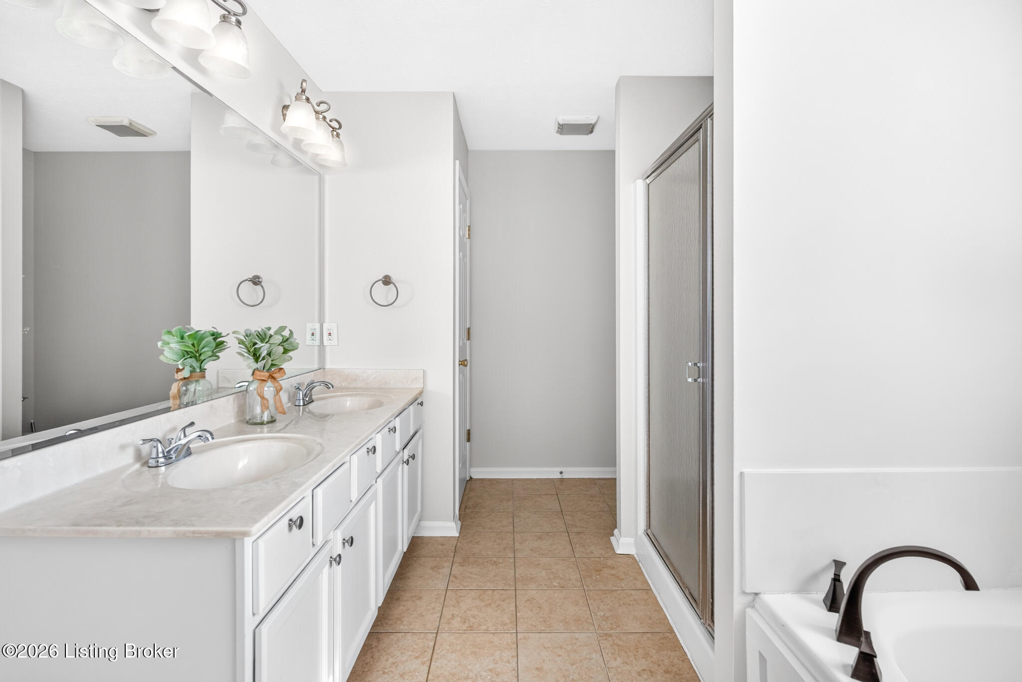 5111 Oaklawn Park Dr