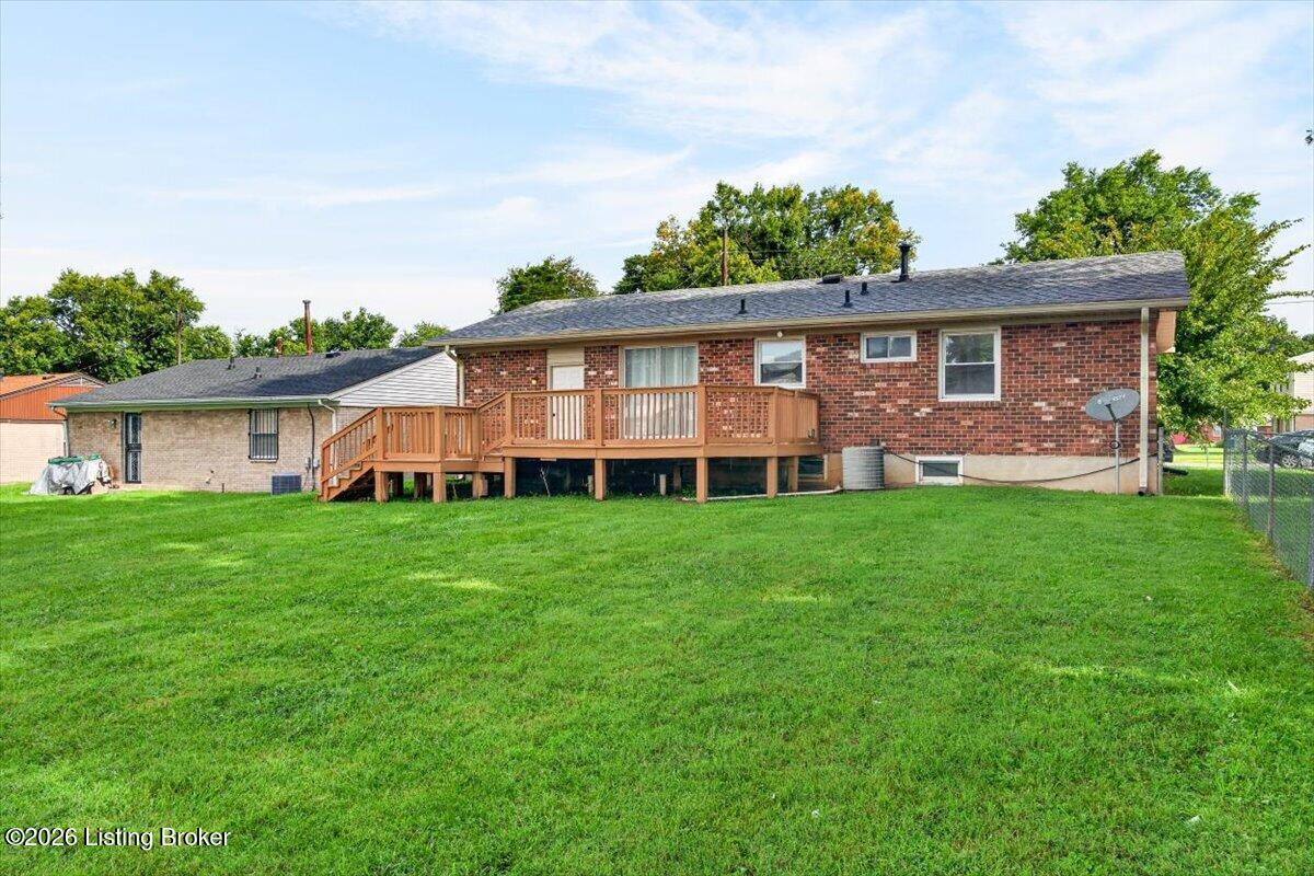 5212 Rookwood Ave