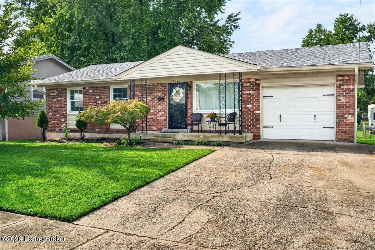 5212 Rookwood Ave