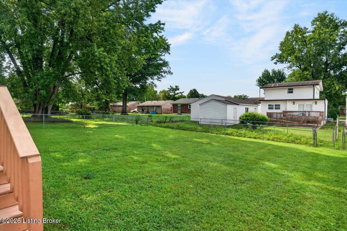 5212 Rookwood Ave