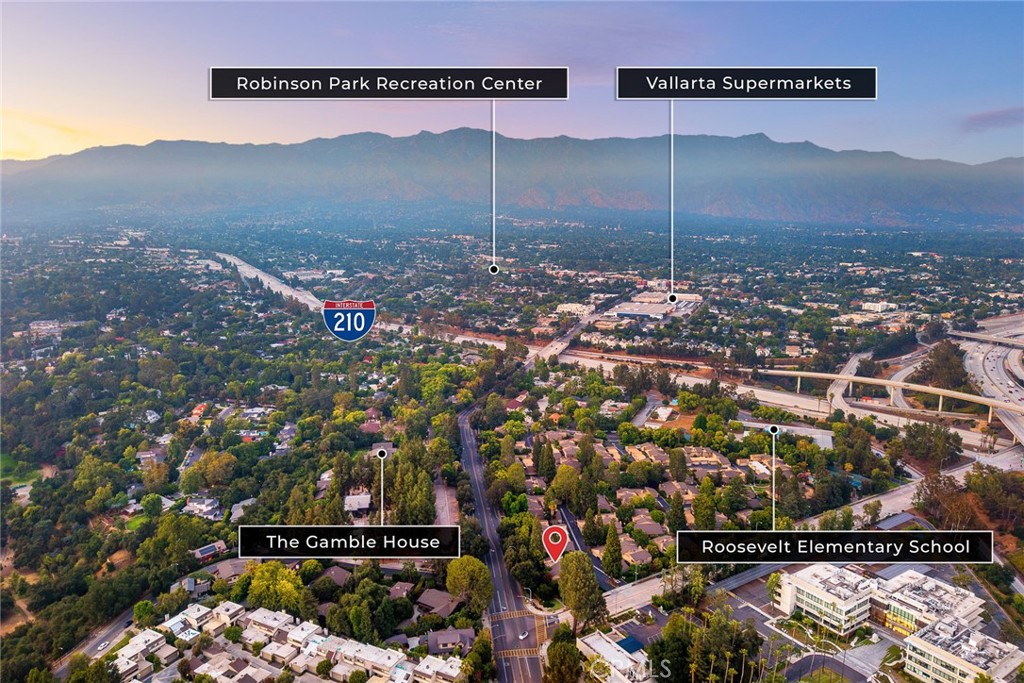 242 N ORANGE GROVE Boulevard