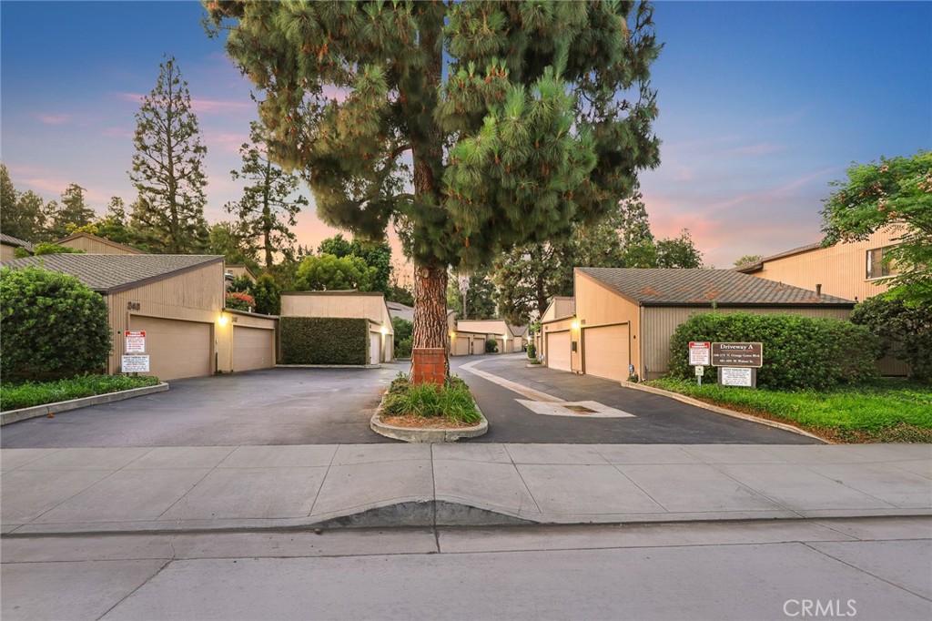 242 N ORANGE GROVE Boulevard