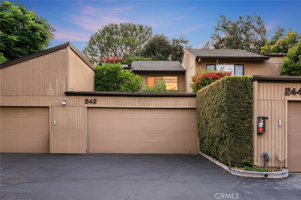 242 N Orange Grove Boulevard