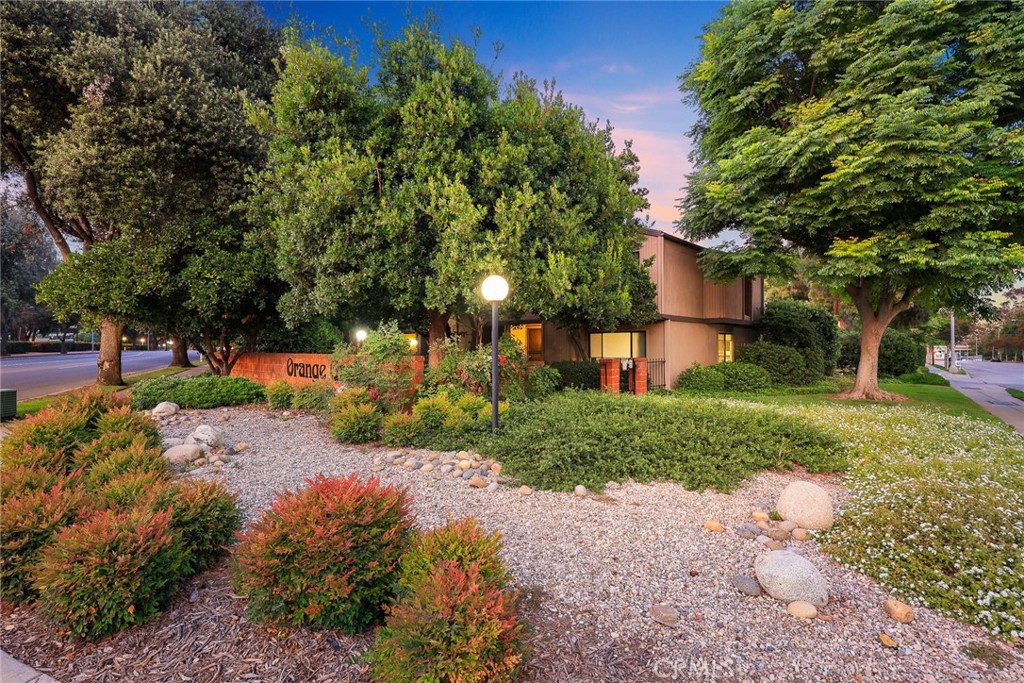 242 N Orange Grove Boulevard