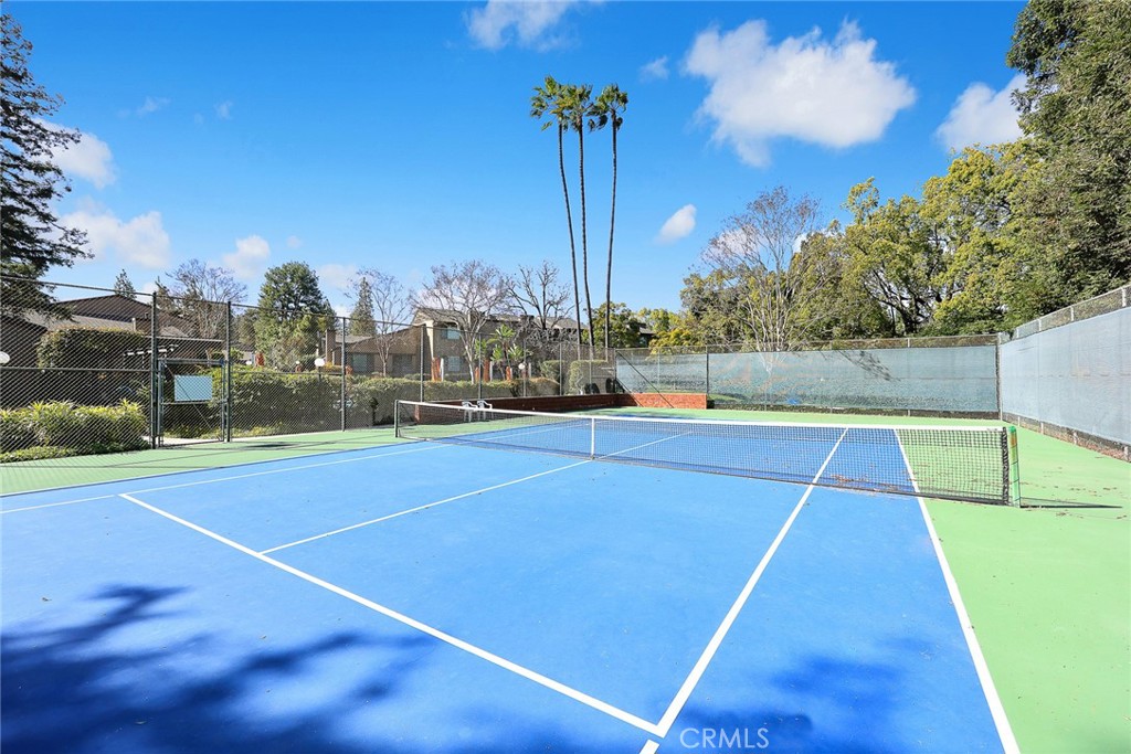 242 N Orange Grove Boulevard