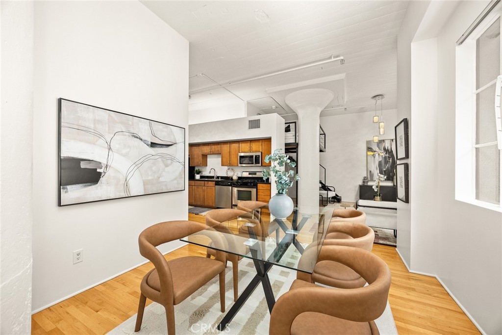 420 S SAN PEDRO Street 427