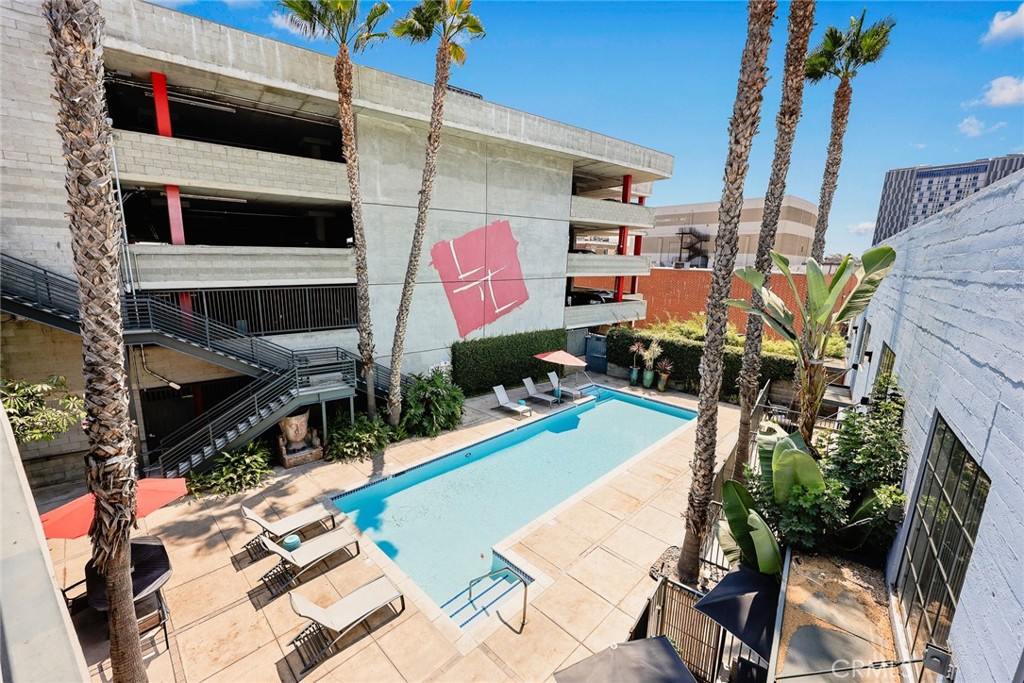 420 S SAN PEDRO Street 427