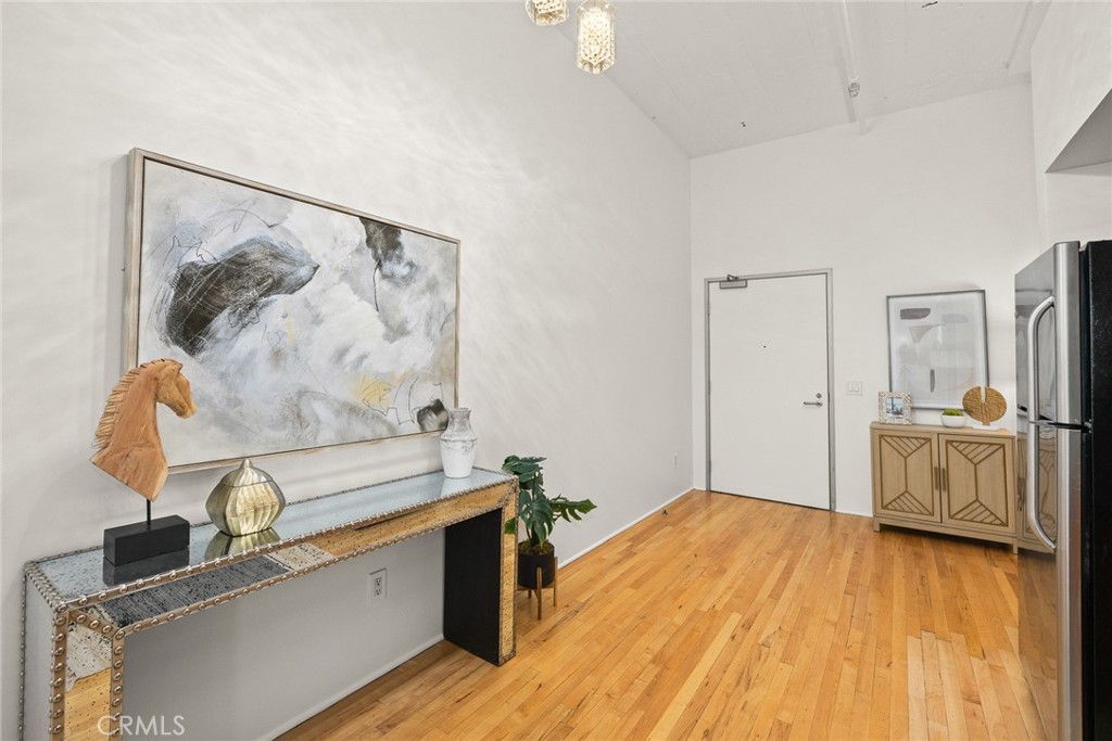 420 S SAN PEDRO Street 427