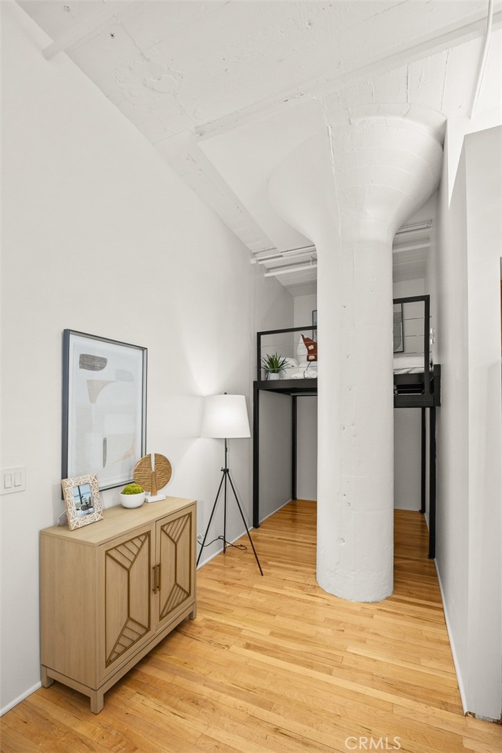 420 S SAN PEDRO Street 427