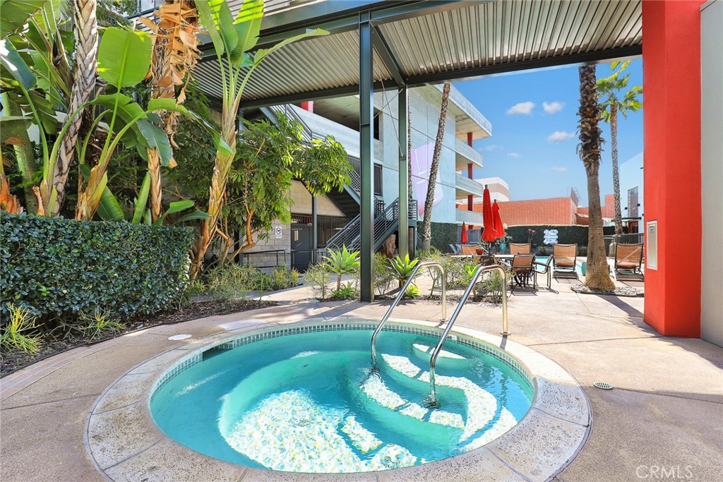 420 S SAN PEDRO Street 427