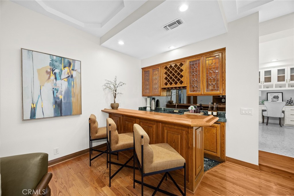 151 E LONGDEN Avenue E