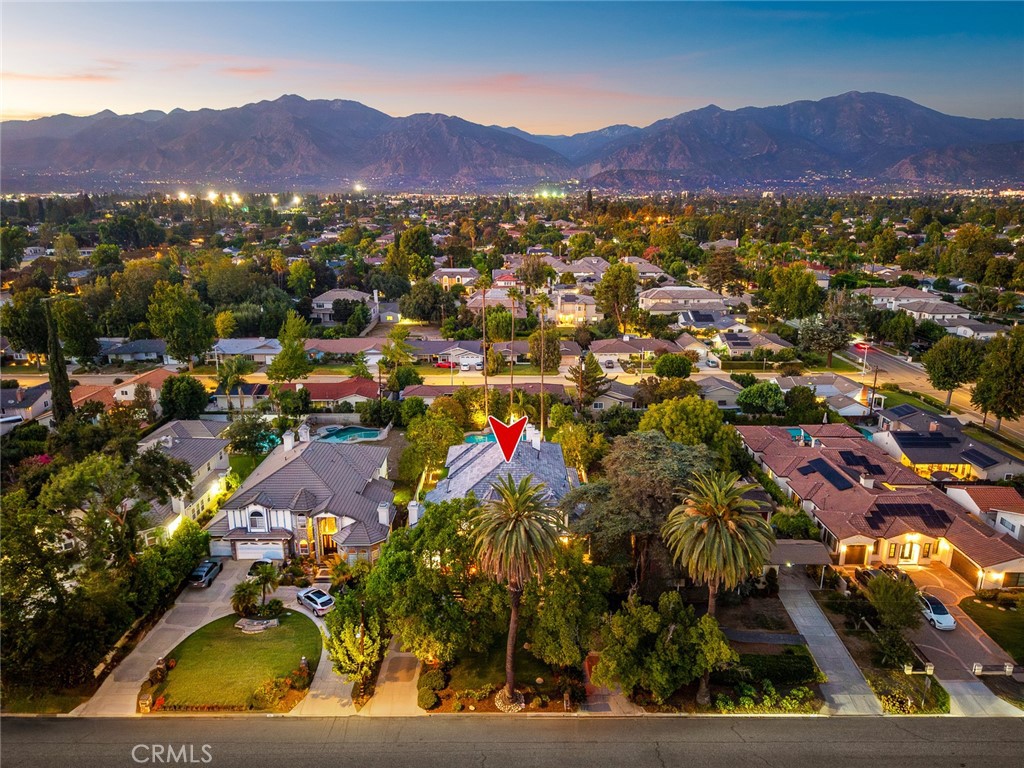 151 E LONGDEN Avenue E