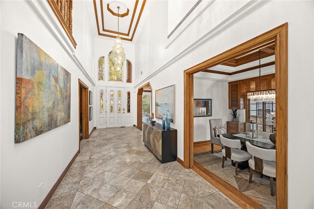 151 E LONGDEN Avenue E