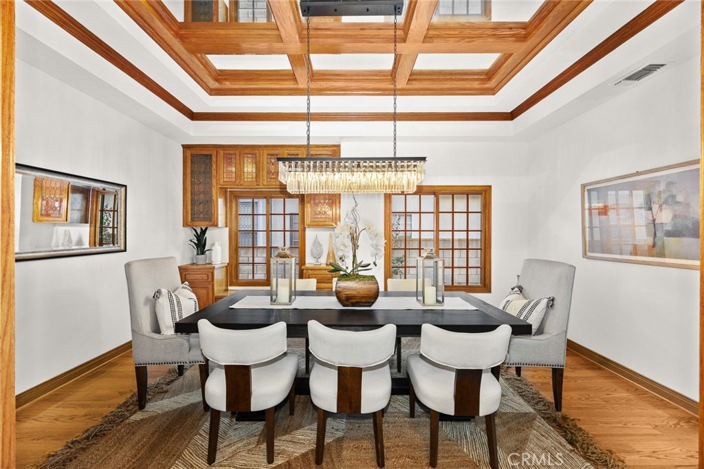 151 E LONGDEN Avenue E