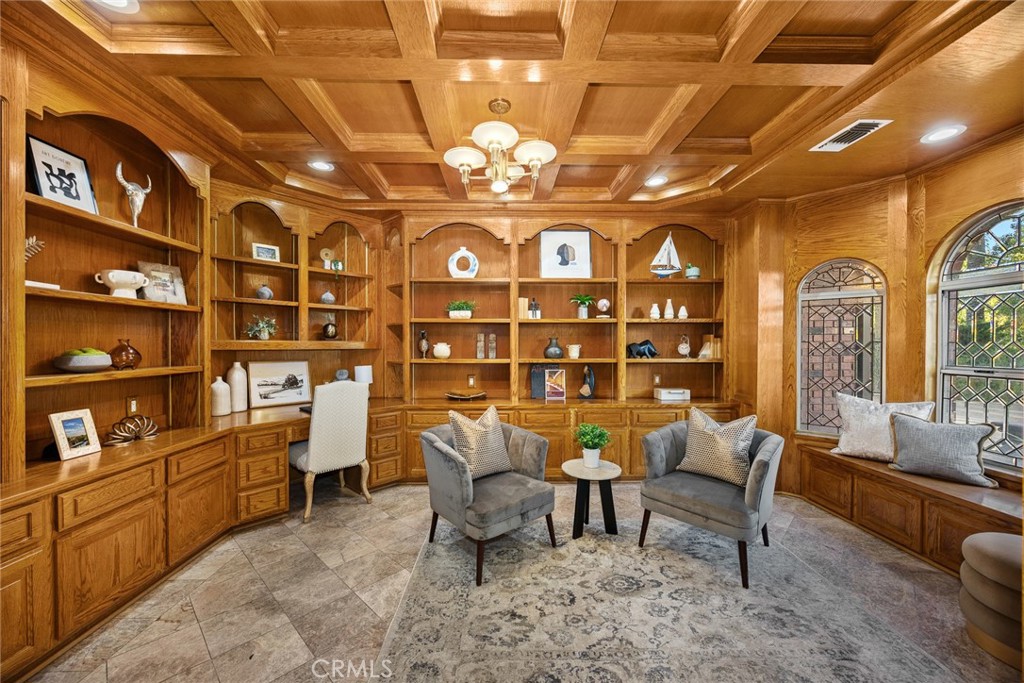 151 E LONGDEN Avenue E