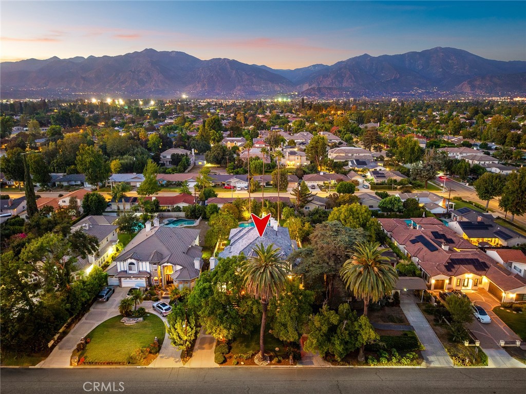 151 E LONGDEN Avenue E