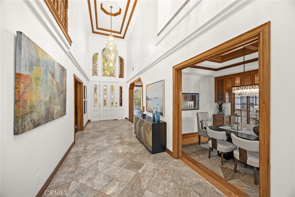 151 E LONGDEN Avenue E