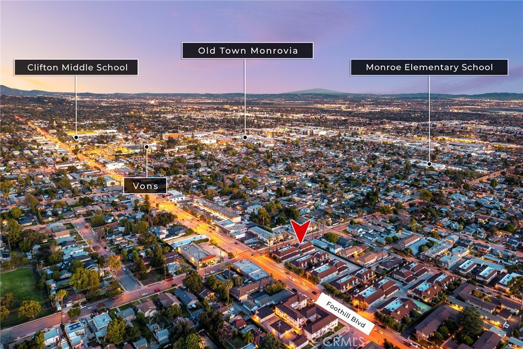 105 S MAYFLOWER AVE E