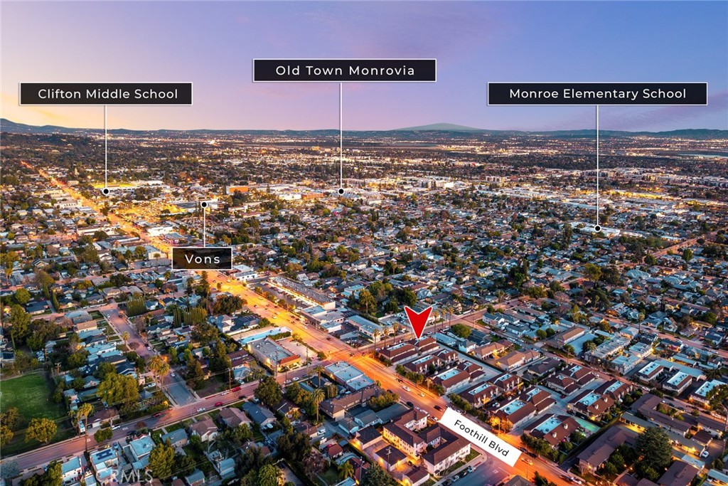 105 S MAYFLOWER AVE E