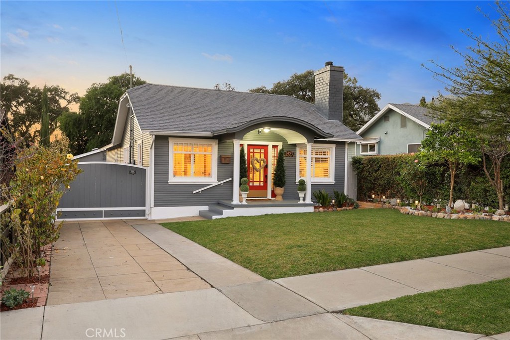 149 GRAND Avenue