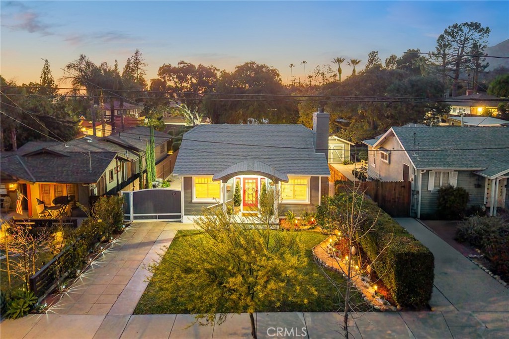 149 GRAND Avenue
