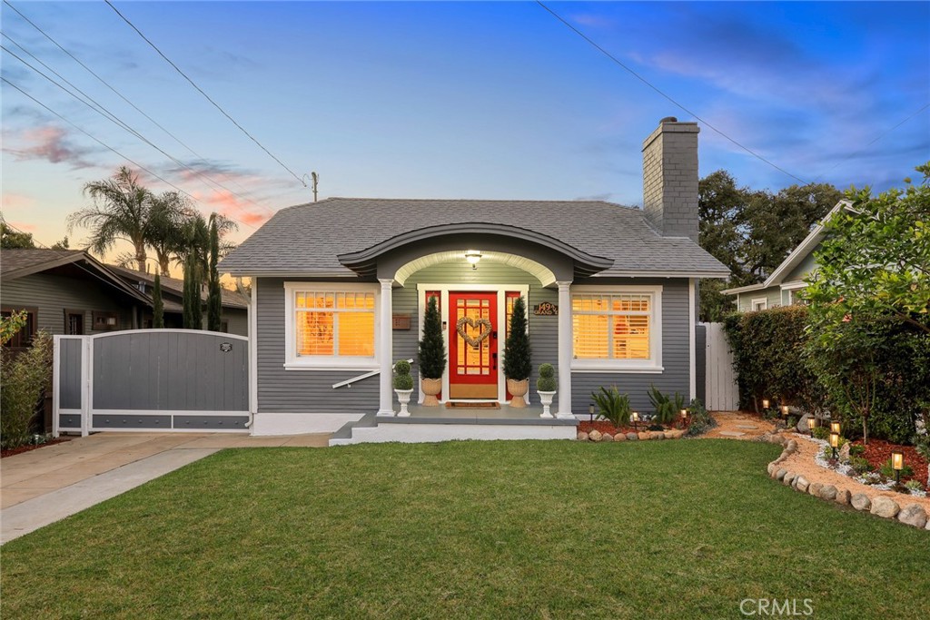 149 GRAND Avenue