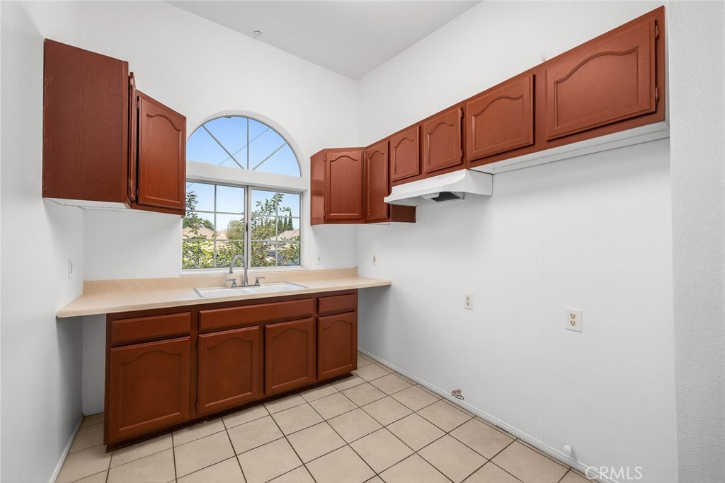 2104 MOZART Street