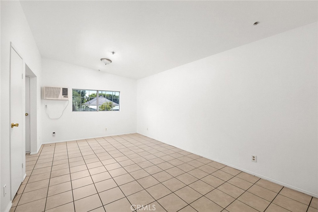 2104 MOZART Street