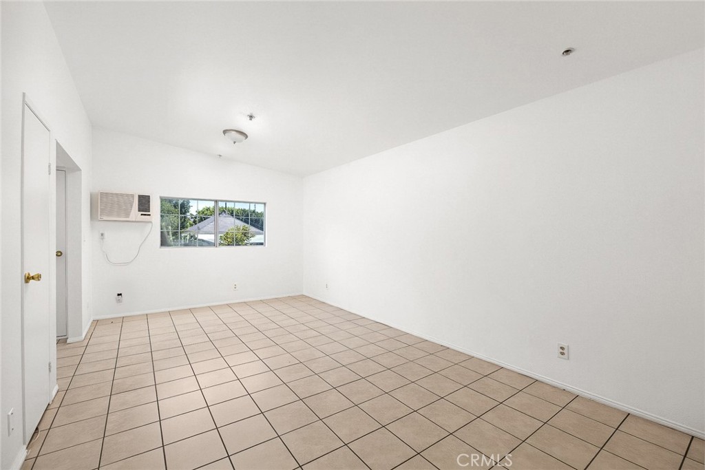 2104 MOZART Street