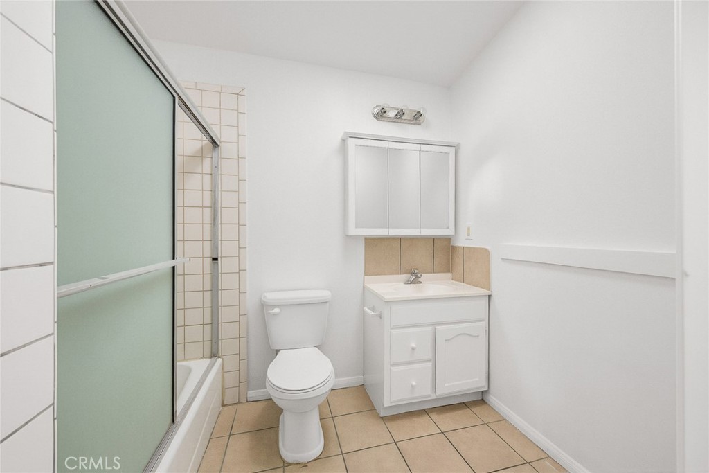 2104 MOZART Street