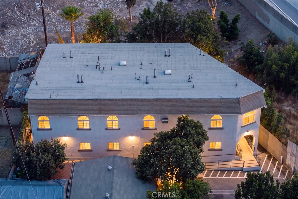 2104 MOZART Street