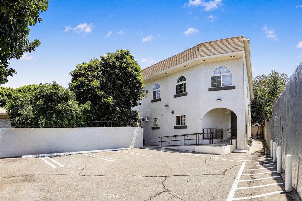 2104 MOZART Street