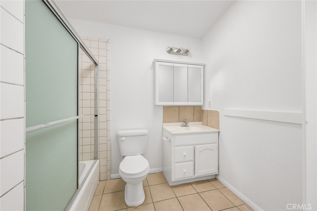 2104 MOZART Street