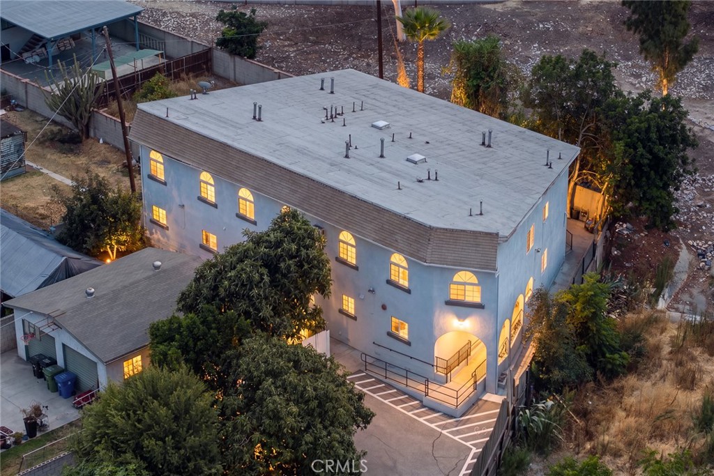 2104 MOZART Street