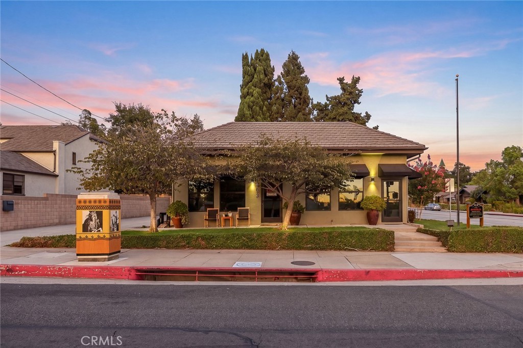 303 E FOOTHILL Boulevard