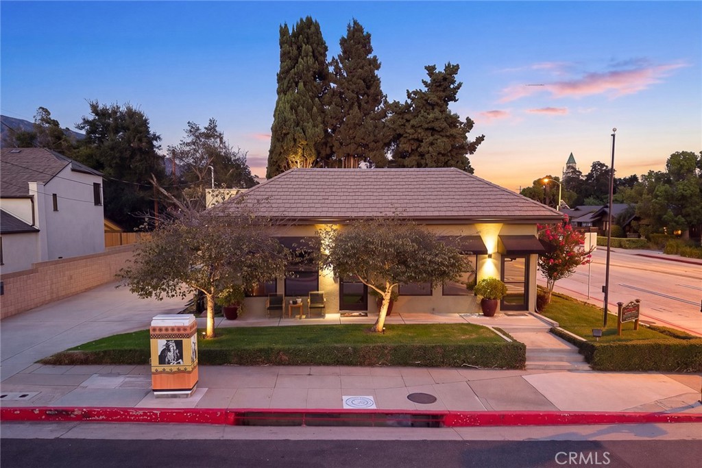 303 E FOOTHILL Boulevard