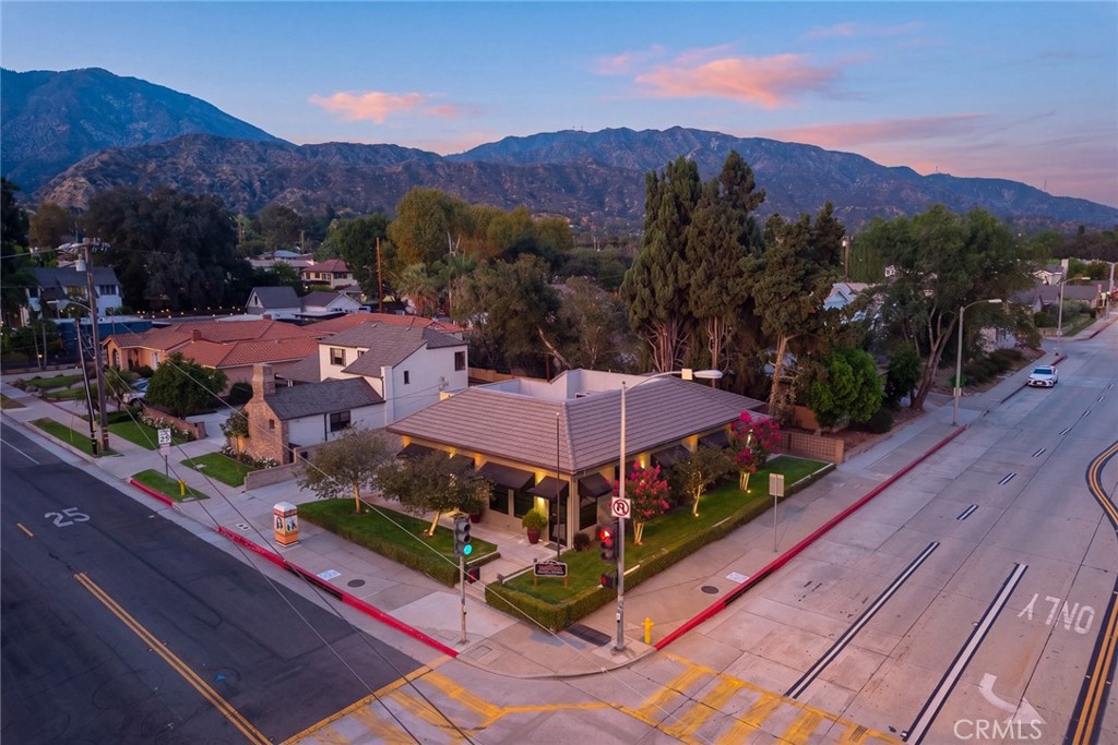 303 E FOOTHILL Boulevard