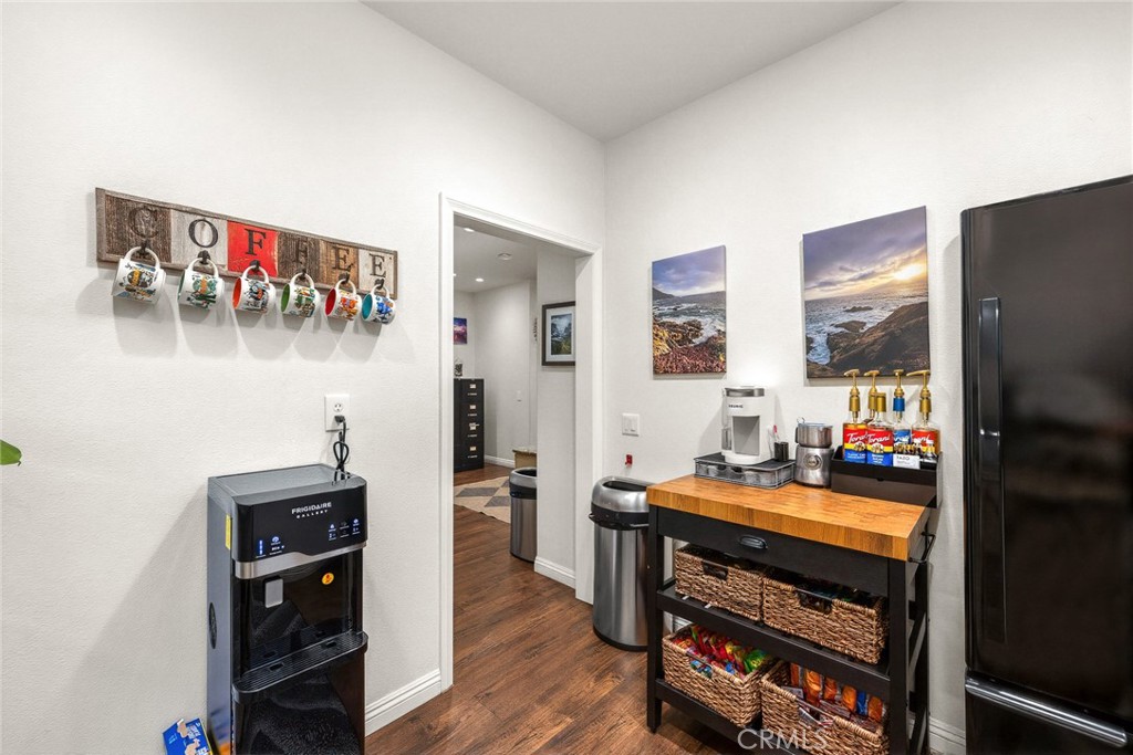 303 E FOOTHILL Boulevard