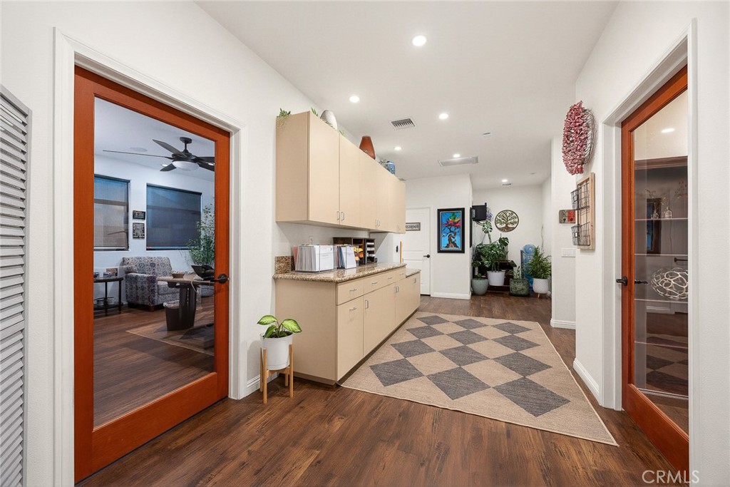 303 E FOOTHILL Boulevard