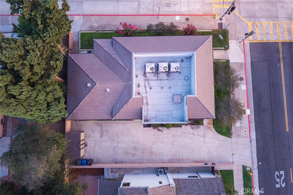 303 E FOOTHILL Boulevard